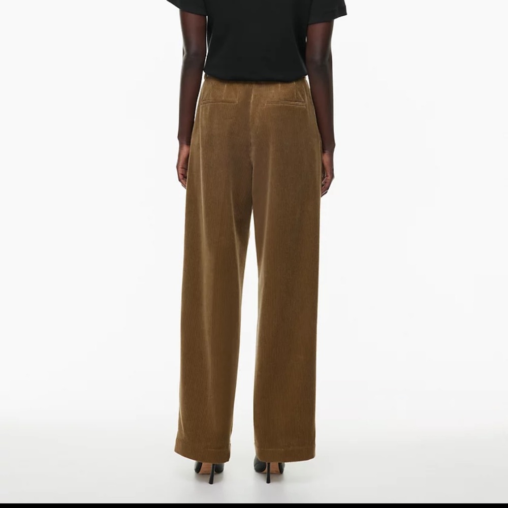 Aritzia Babaton Pleated Corduroy Pant